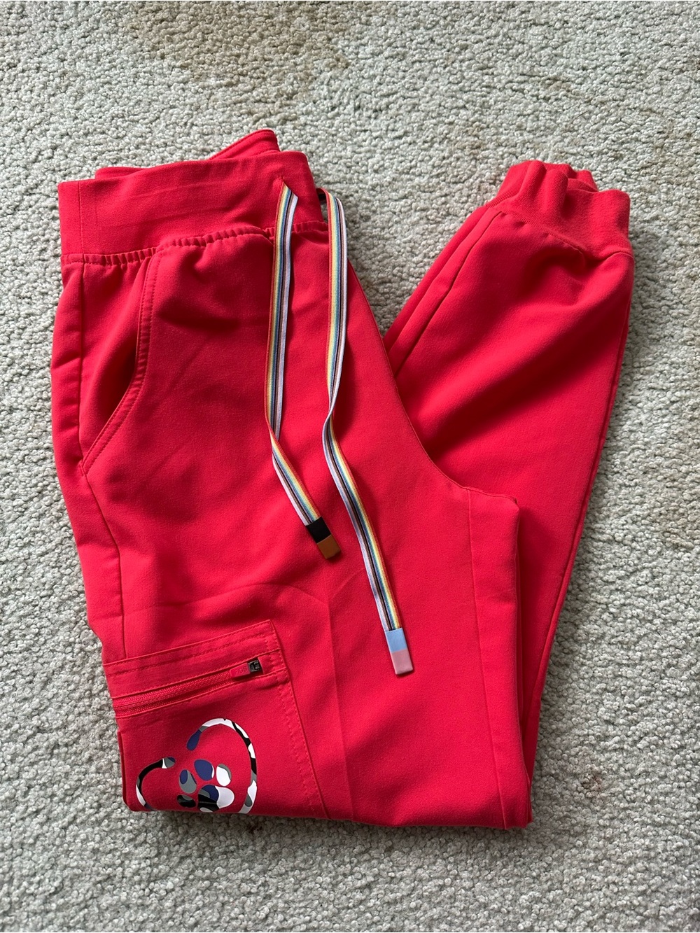 FIGS HIBISCUS PRIDE Zamora Jogger Pants with Rainbow Drawstring- SIZE SMALL